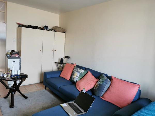 Apartment / Flat For Rent in South Beach, Durban