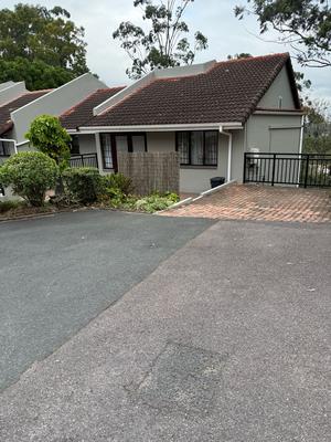 Simplex For Sale in Cowies Hill, Pinetown