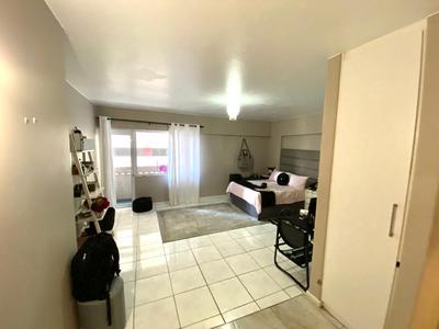 Apartment / Flat For Rent in Esplanade, Durban