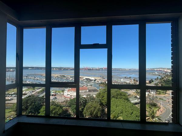 Apartment / Flat For Sale in Esplanade, Durban